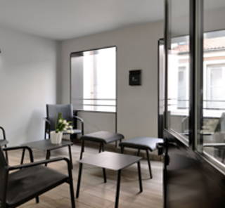 Bureau privé 17 m² 2 postes Location bureau Rue du Président Edouard Herriot Lyon 69002 - photo 9